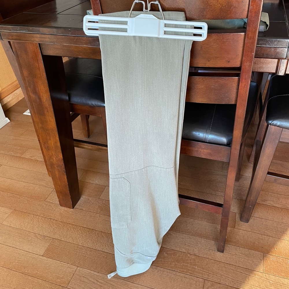 Figs Kade Cargo Scrub pant.